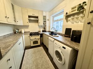 Kitchen- click for photo gallery